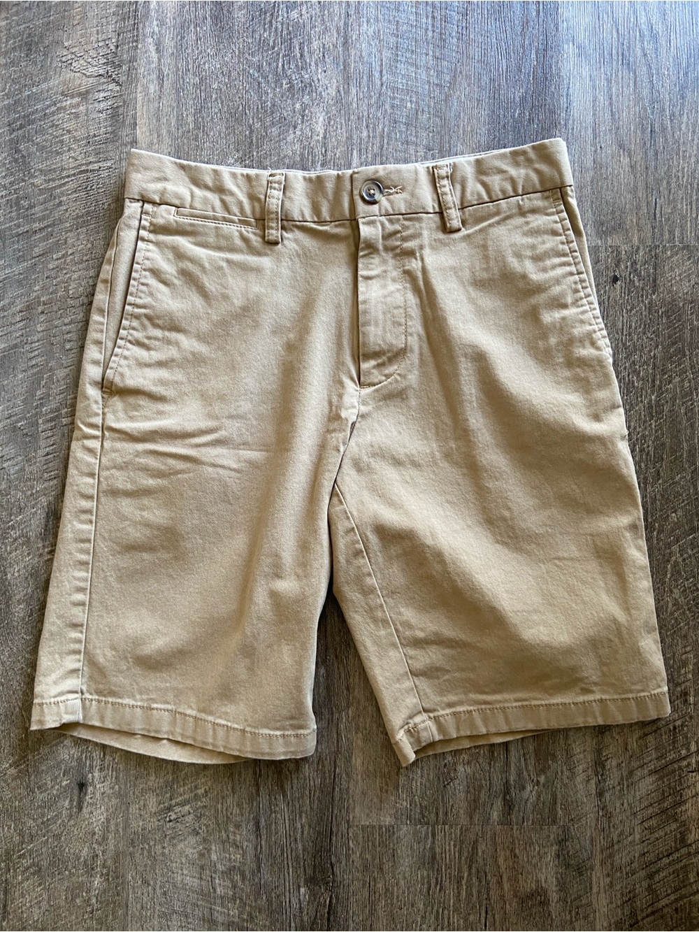 Men's Old Navy Tan Chino Shorts